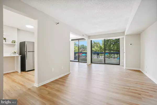 Bethesda, MD 20817,7401 WESTLAKE TER #115