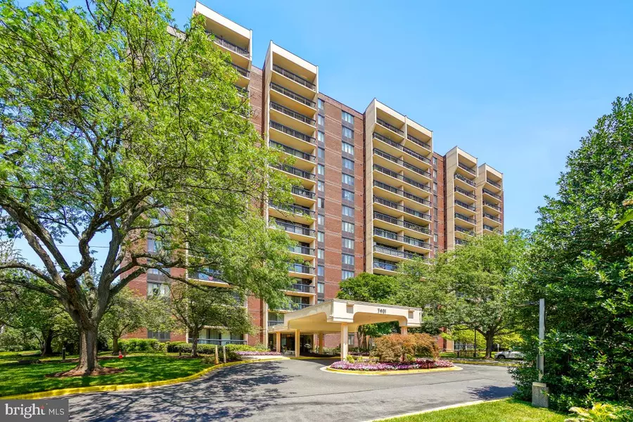 7401 WESTLAKE TER #115, Bethesda, MD 20817