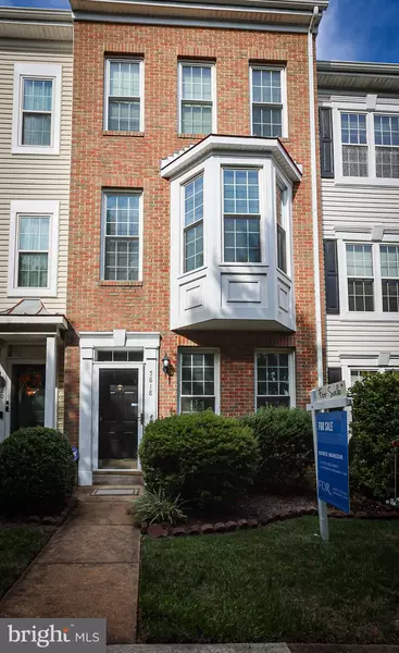 5818 COWLING CT, Alexandria, VA 22304