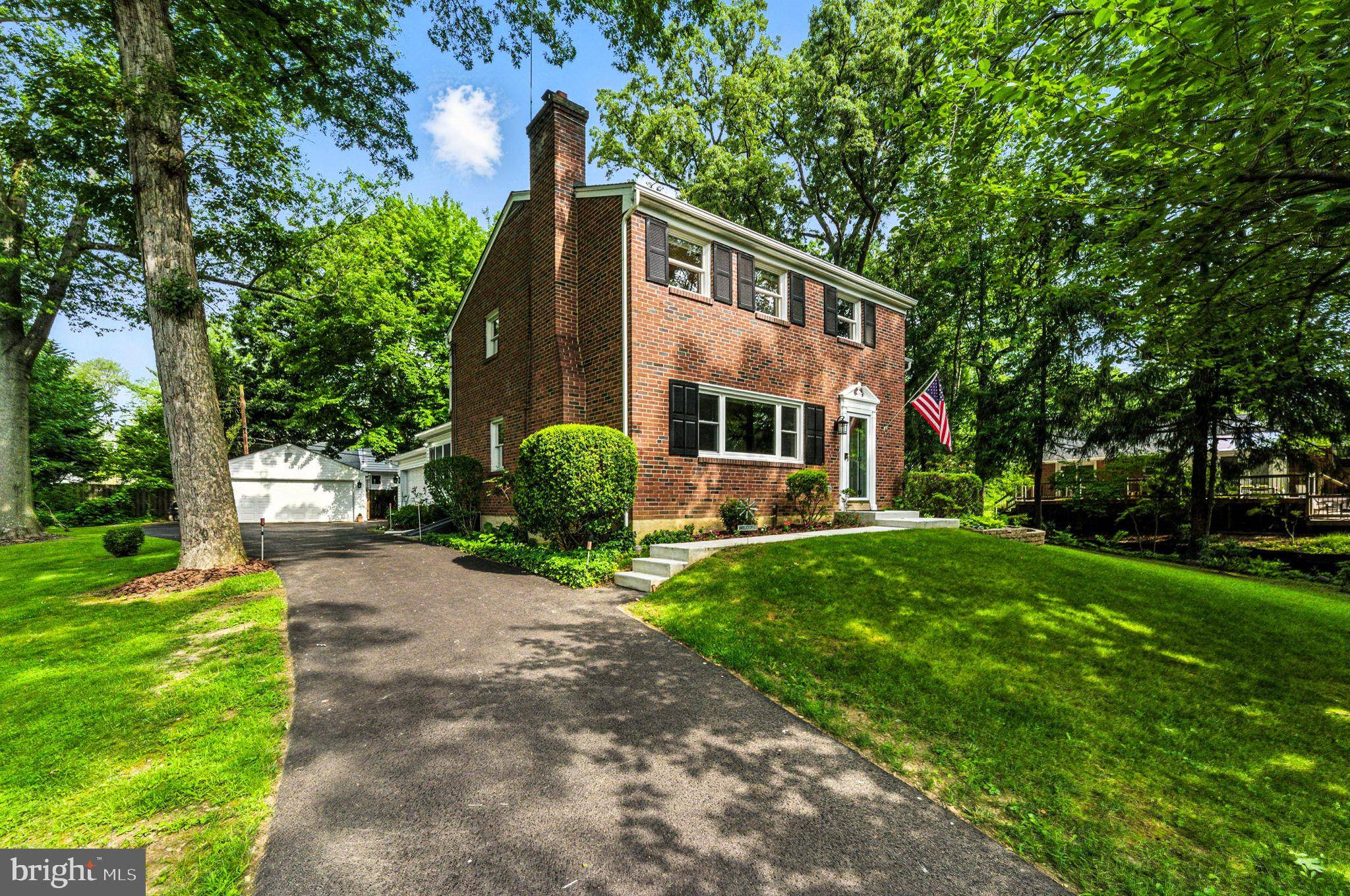 Wallingford, PA 19086,403 SCOTT LN