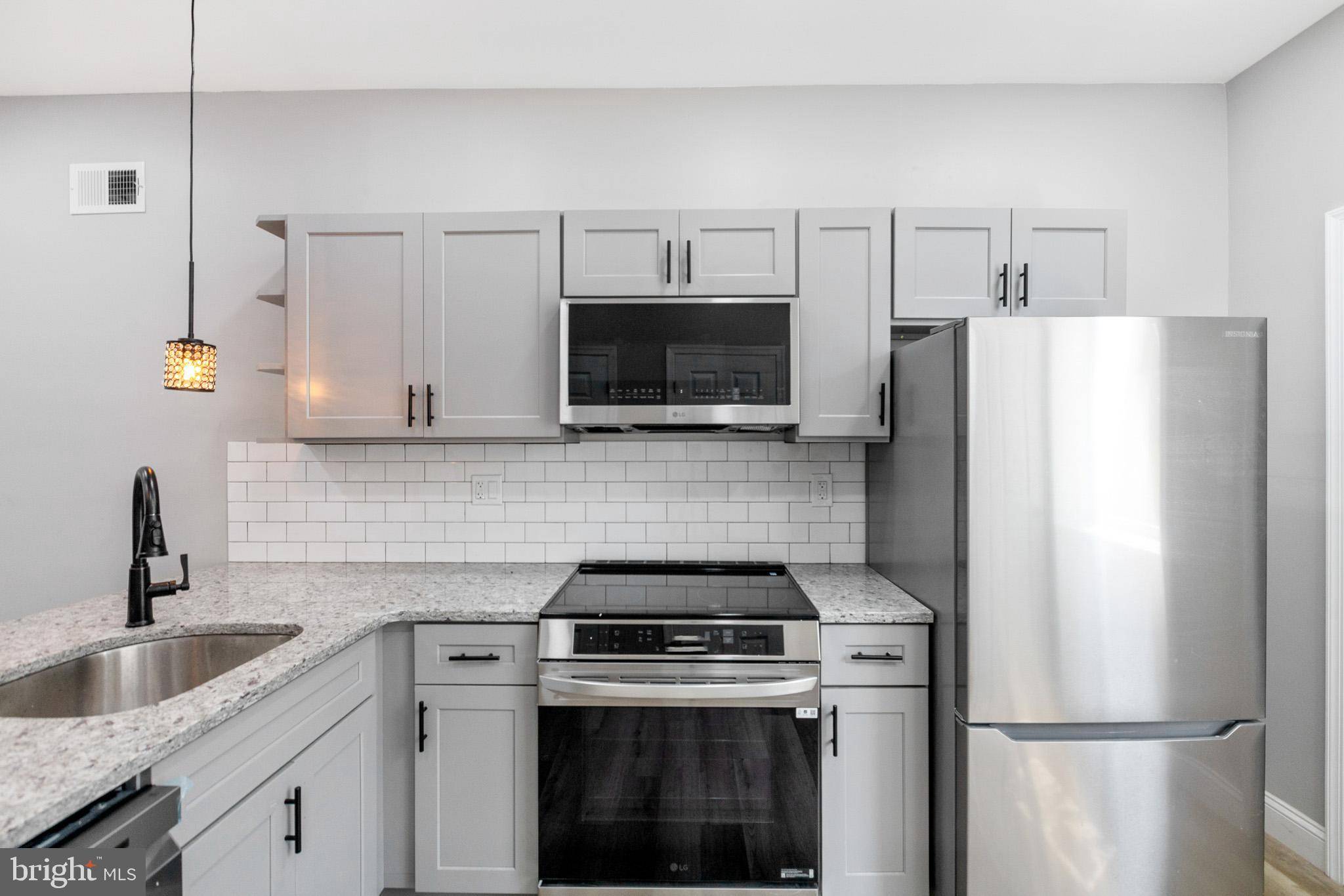 Philadelphia, PA 19131,657 N YEWDALL ST