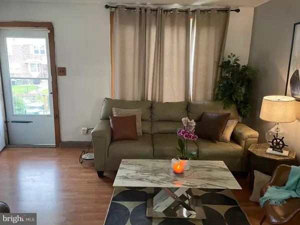Philadelphia, PA 19135,6242 COTTAGE ST