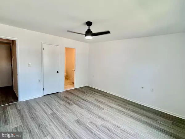 East Windsor, NJ 08520,9-G DENNISON DR