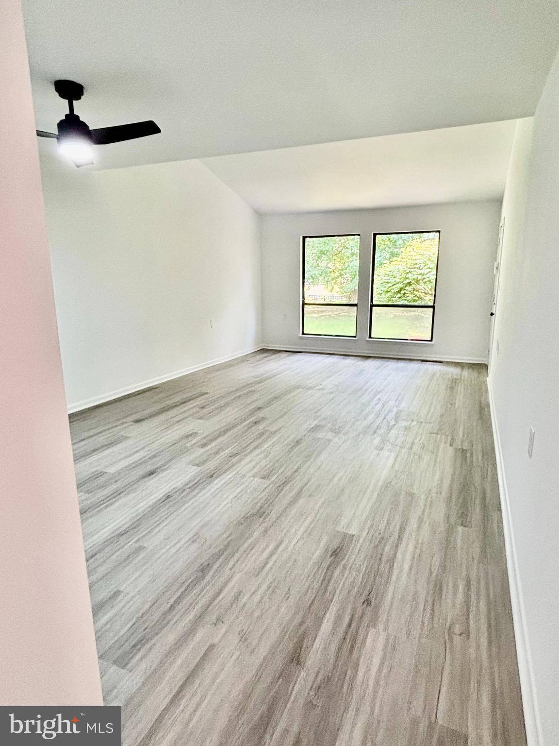 East Windsor, NJ 08520,9-G DENNISON DR
