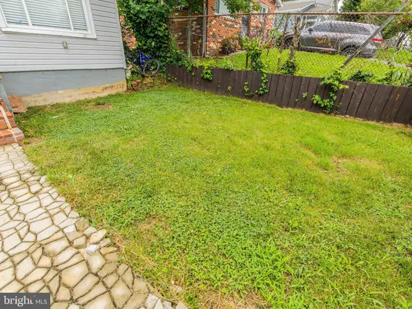 Capitol Heights, MD 20743,406 CARMODY HILLS DR