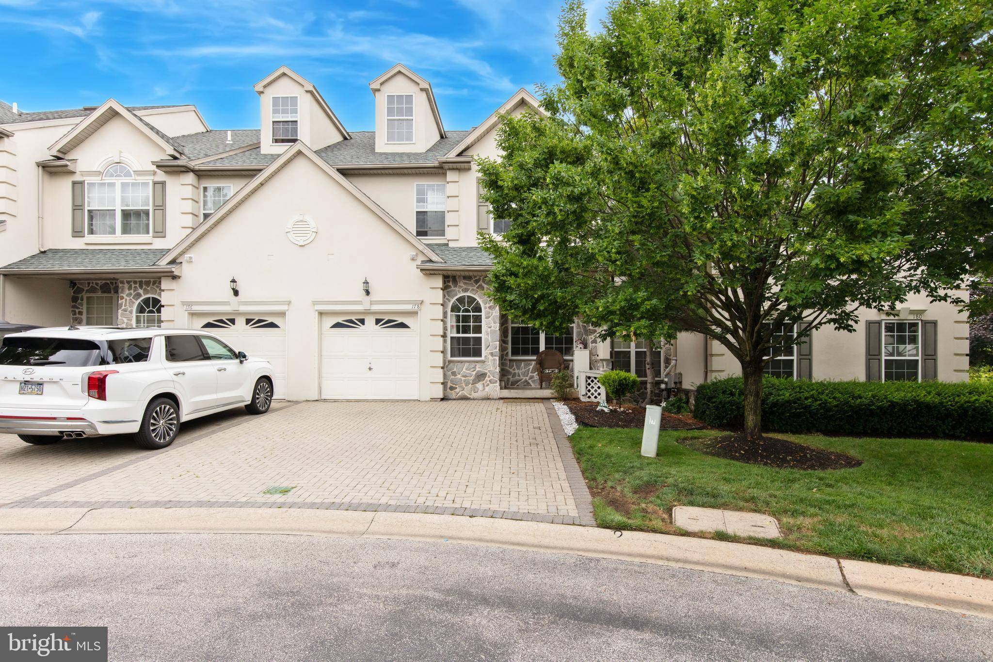178 HEDGE ROW CIR, Lansdale, PA 19446