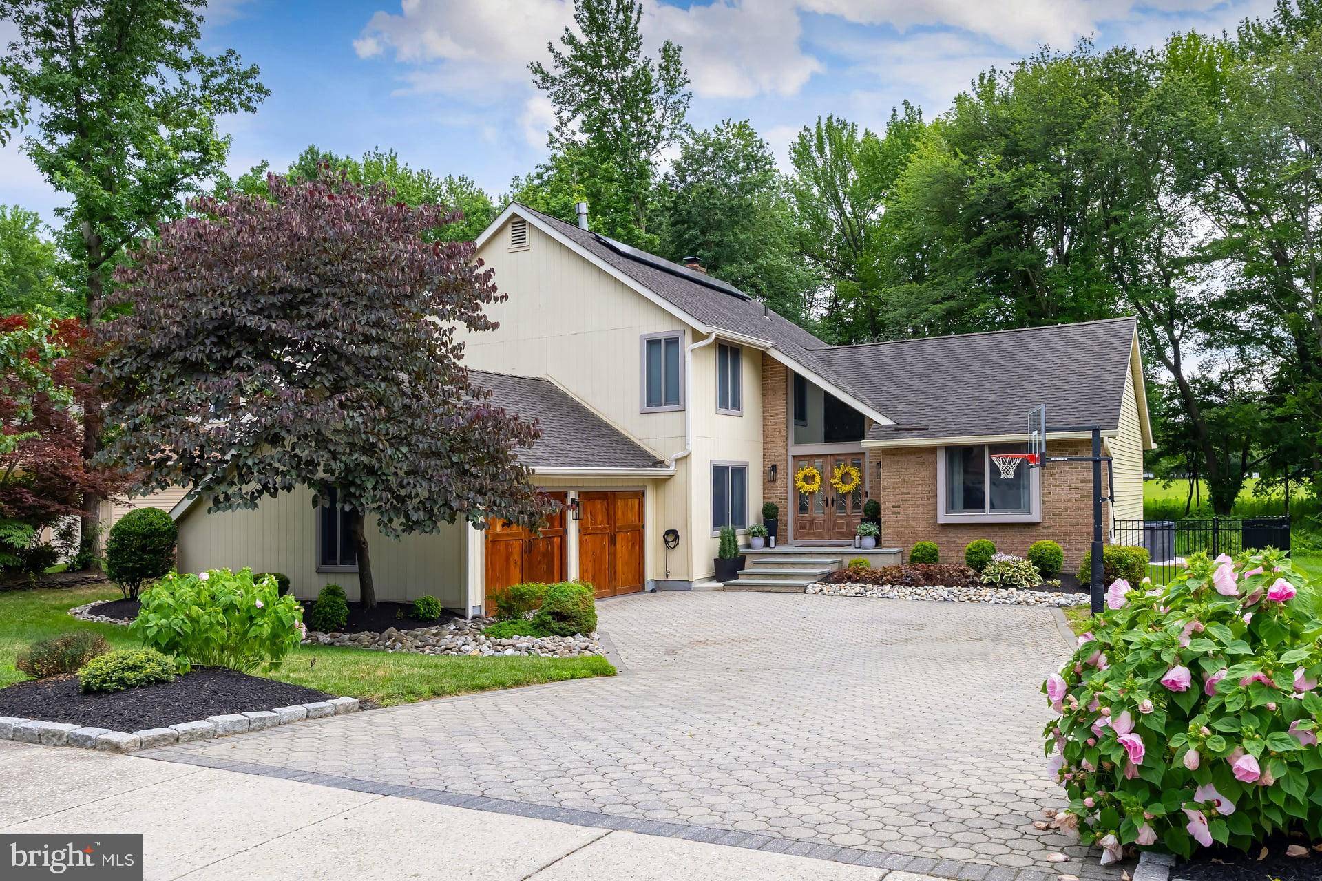 5 SAINT EMILION CT, West Deptford, NJ 08096