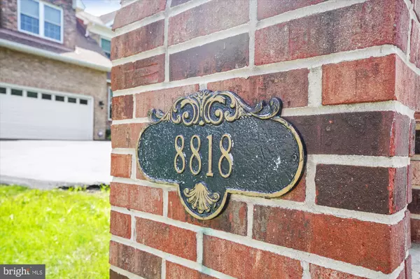 Waldorf, MD 20603,8818 COTTONGRASS ST