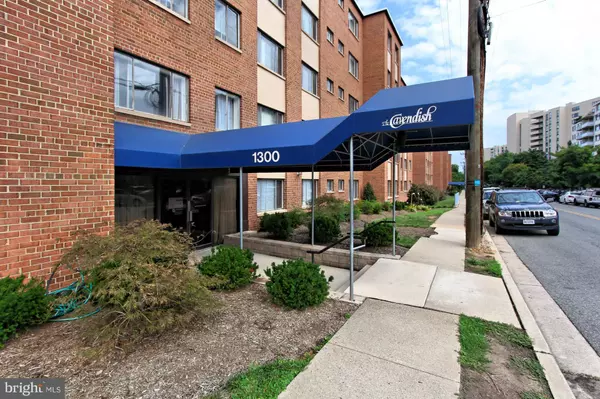 1300 S ARLINGTON RIDGE RD #315, Arlington, VA 22202