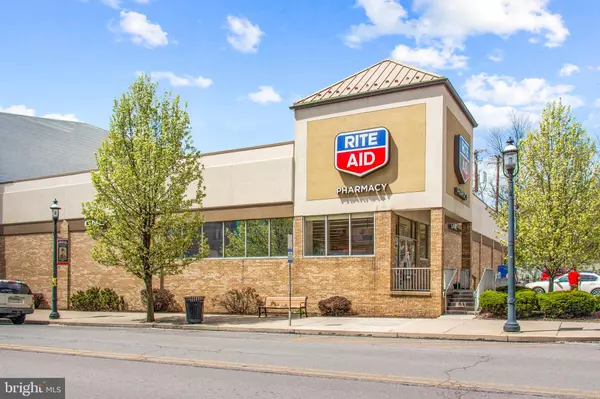 15 W CENTER ST, Mahanoy City, PA 17948