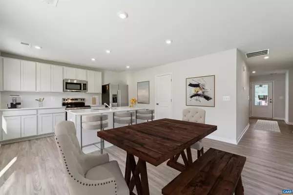 Charlottesville, VA 22902,263 HORSE PATH DR