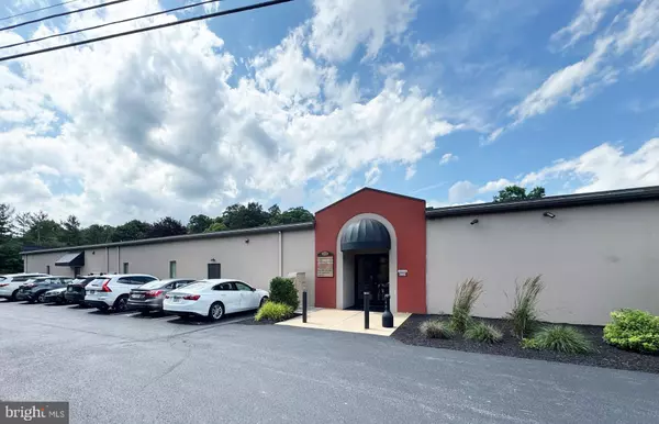 Lancaster, PA 17601,2501 OREGON PIKE
