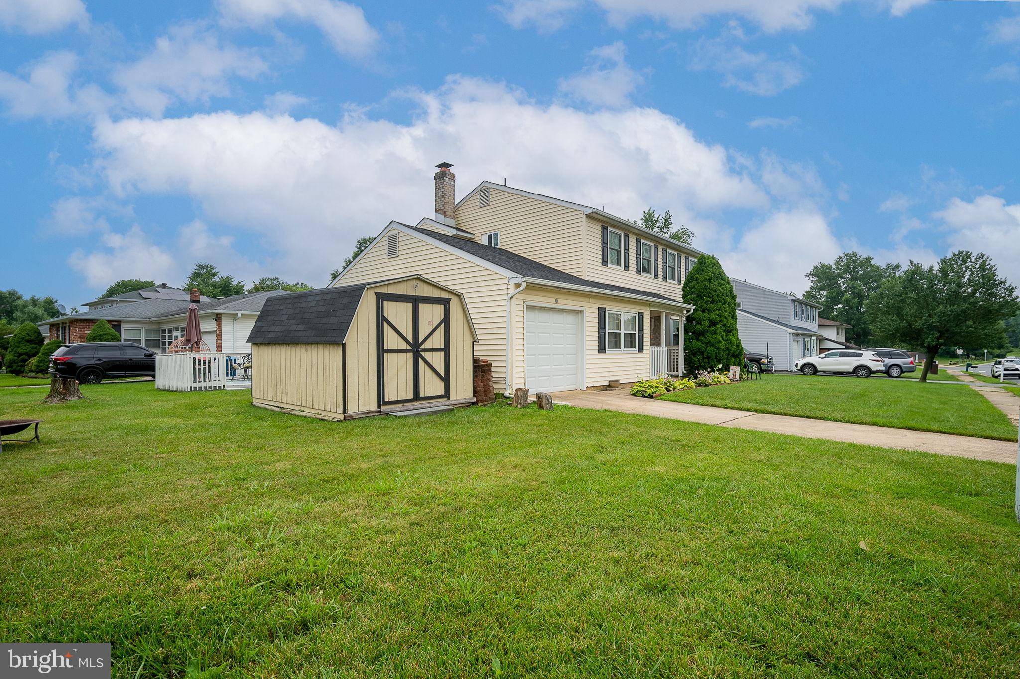 Newark, DE 19702,106 AUTUMN HORSESHOE BND