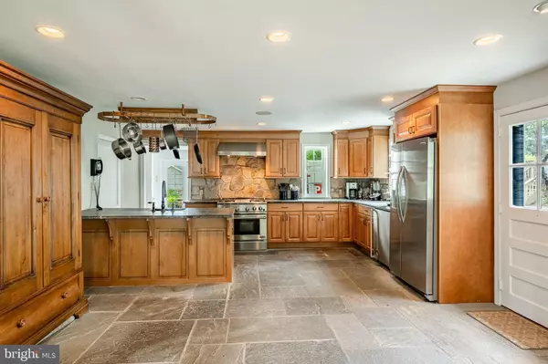 Wayne, PA 19087,609 LANMORE AVE