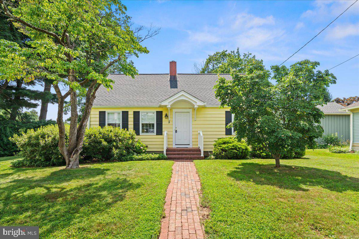 5 RIVERA AVE, Titusville, NJ 08560