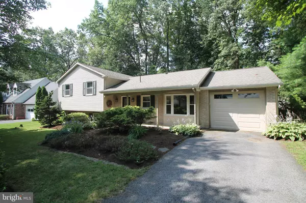 State College, PA 16803,418 CANTERBURY DR