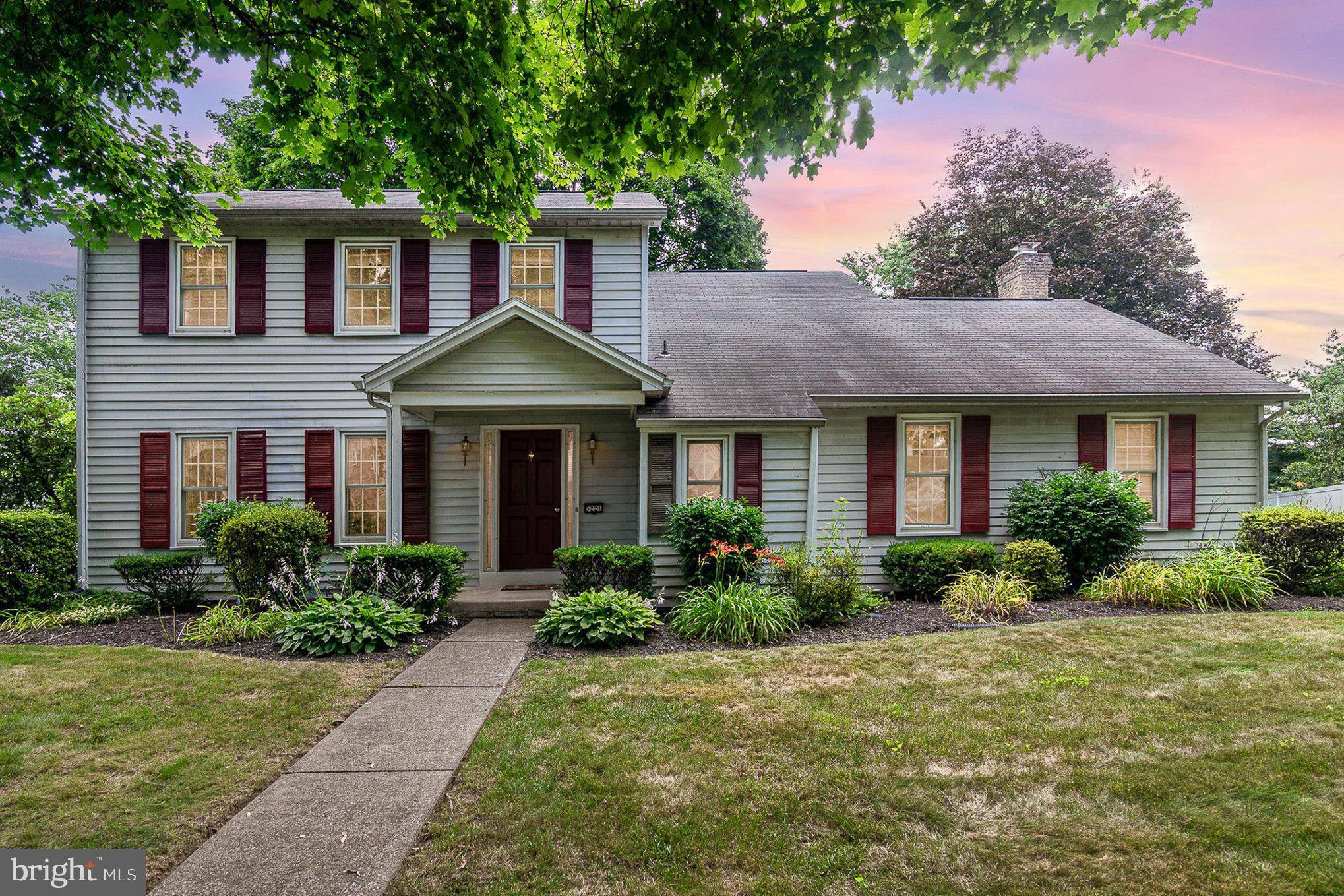 Mechanicsburg, PA 17050,5221 MEADOWBROOK DR
