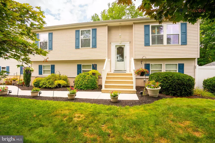 185 FRESH PONDS RD, Monroe Twp, NJ 08831