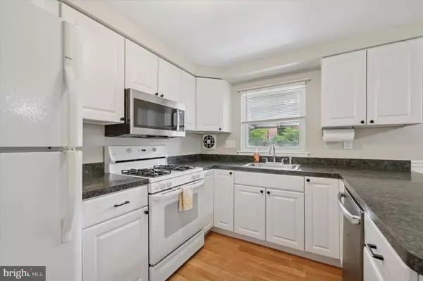 Philadelphia, PA 19128,7328 HIOLA RD