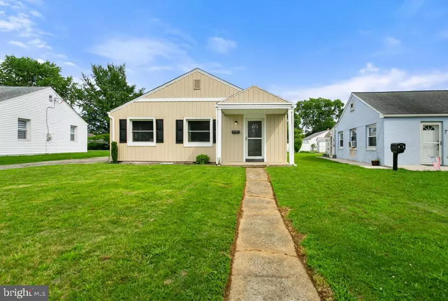 11 PANCOAST AVE, Aston, PA 19014