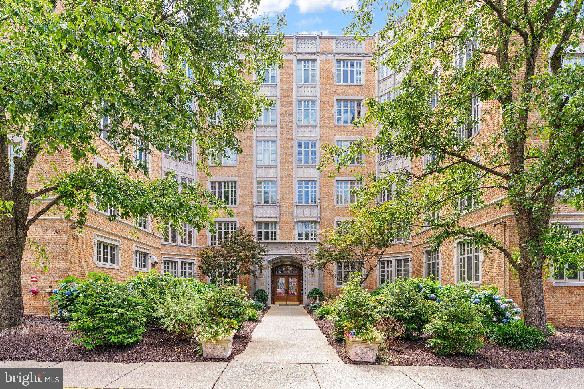 Harrisburg, PA 17102,1525 N FRONT ST #506