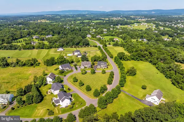 Purcellville, VA 20132,18191 BARROW KNOLL LN