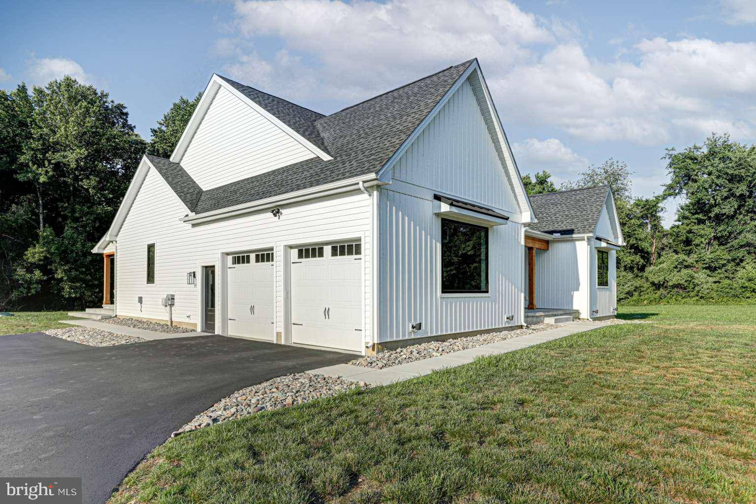 Elkton, MD 21921,97 OTTER POINT RD