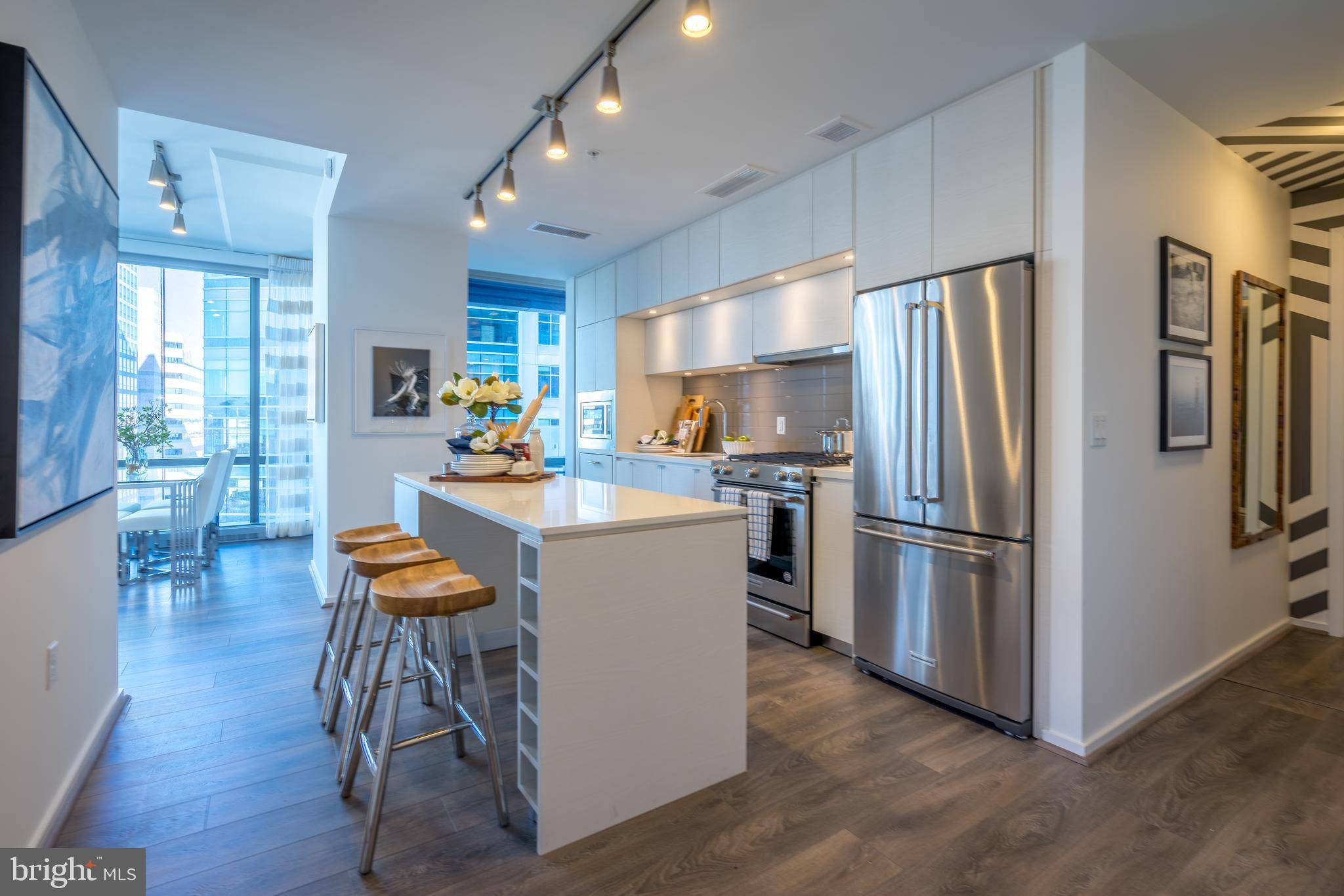 Arlington, VA 22209,1800 NORTH LYNN #2316