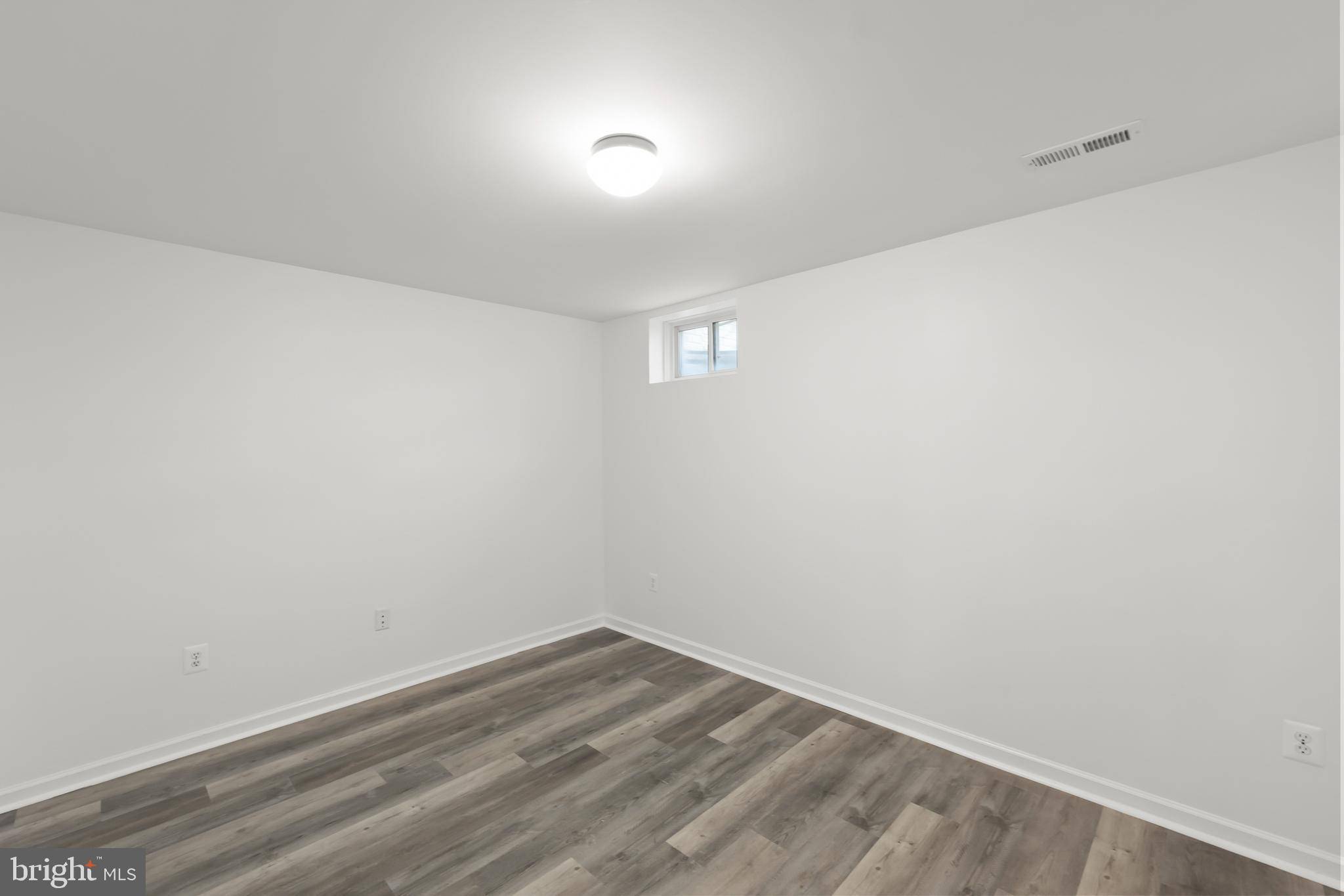 Winchester, VA 22602,222 MONTICELLO SQ