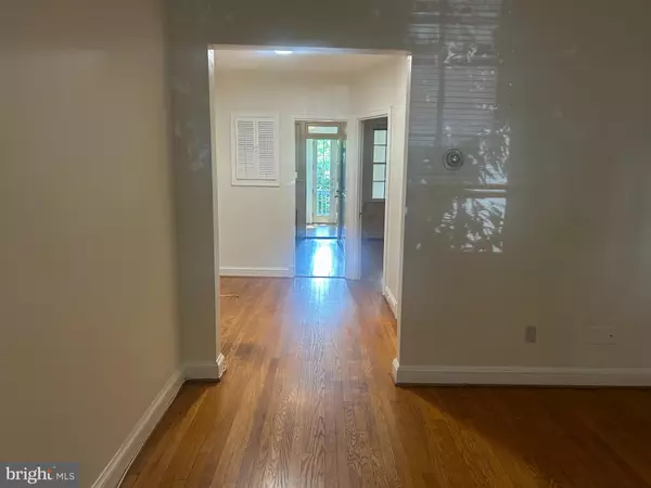 Washington, DC 20007,4474 MACARTHUR BLVD NW #2