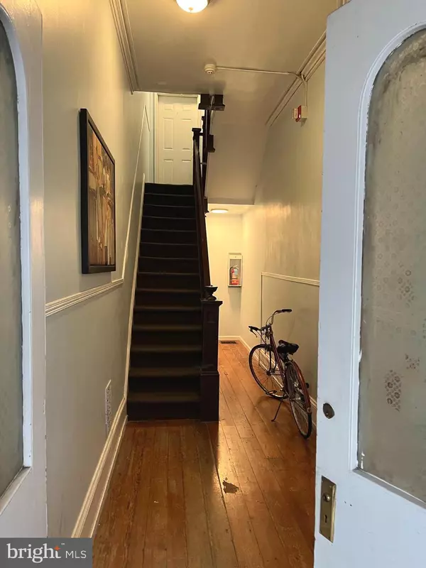 Philadelphia, PA 19130,1732 MOUNT VERNON ST