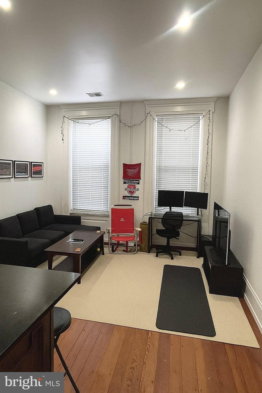 Philadelphia, PA 19130,1732 MOUNT VERNON ST