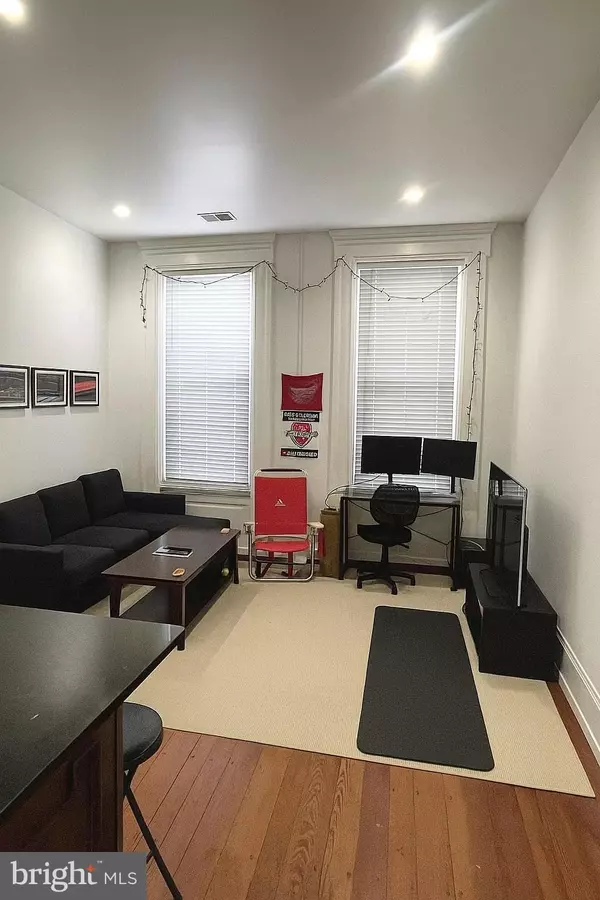 Philadelphia, PA 19130,1732 MOUNT VERNON ST