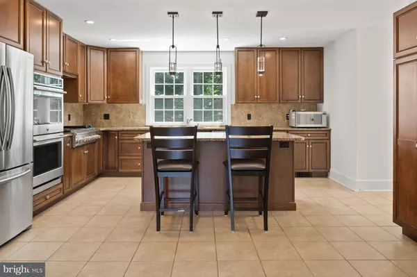 Malvern, PA 19355,241 LINE RD