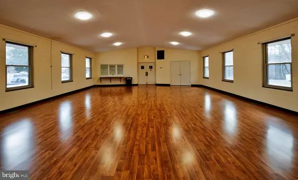 Springfield, VA 22151,5610 INVERCHAPEL RD