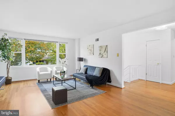 Chevy Chase, MD 20815,9016 LEVELLE DR