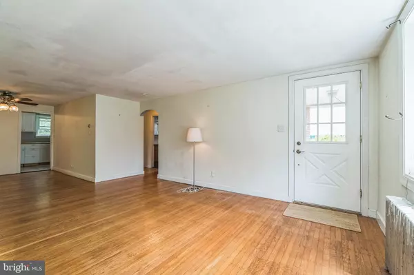 Glenside, PA 19038,718 FERN RD