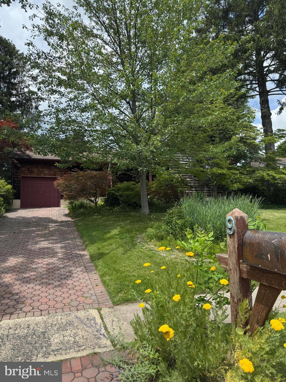 9 WORTHINGTON DR, Ewing, NJ 08638