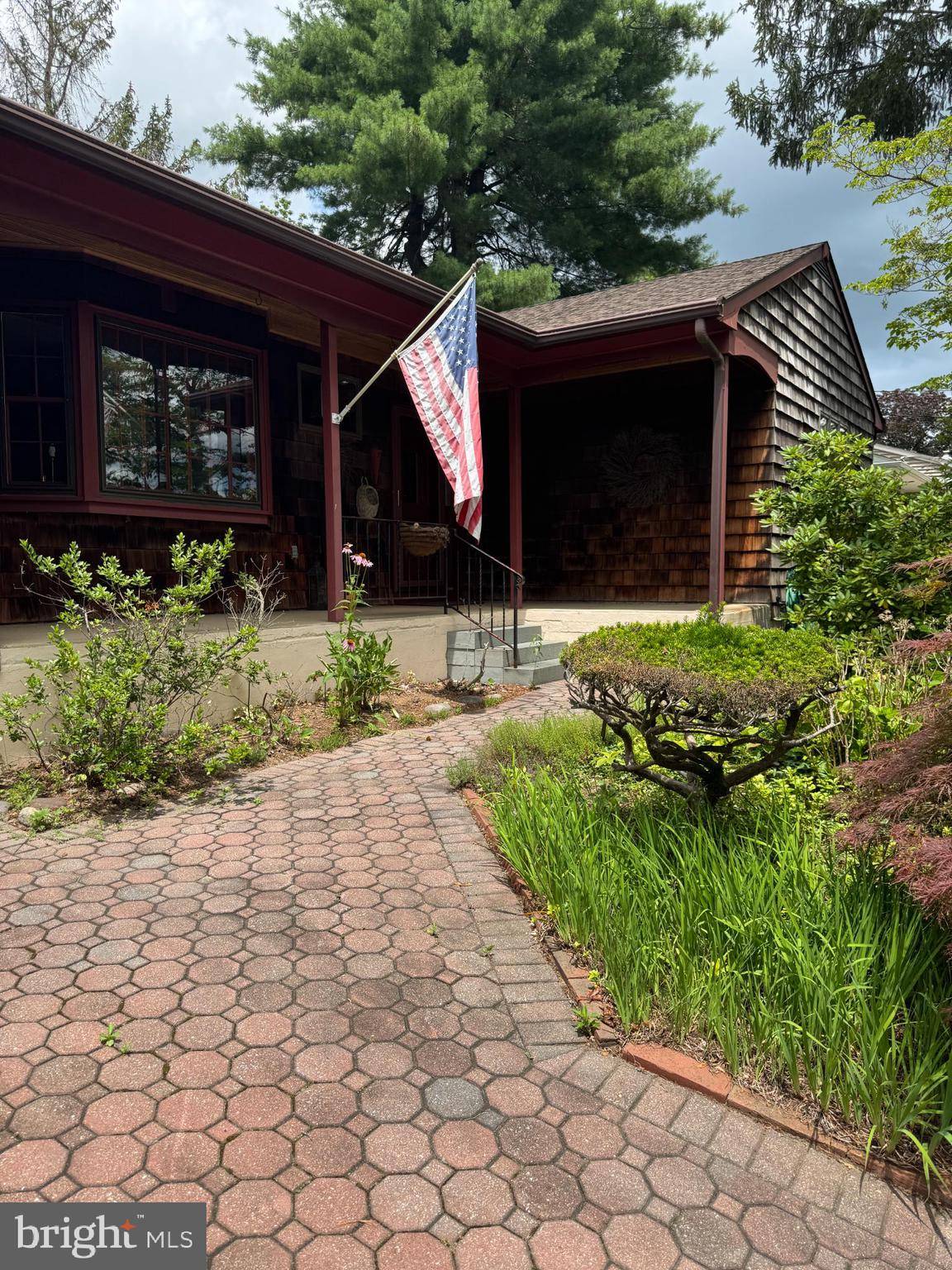 Ewing, NJ 08638,9 WORTHINGTON DR