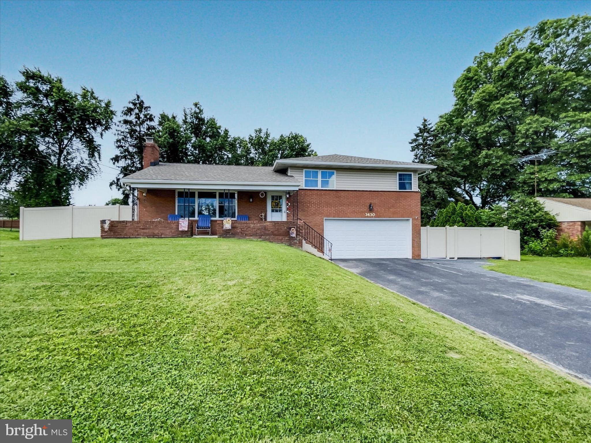 3430 WILLOW RD, Dover, PA 17315