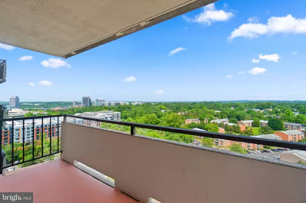 Mclean, VA 22102,1800 OLD MEADOW RD #1512 - 1513
