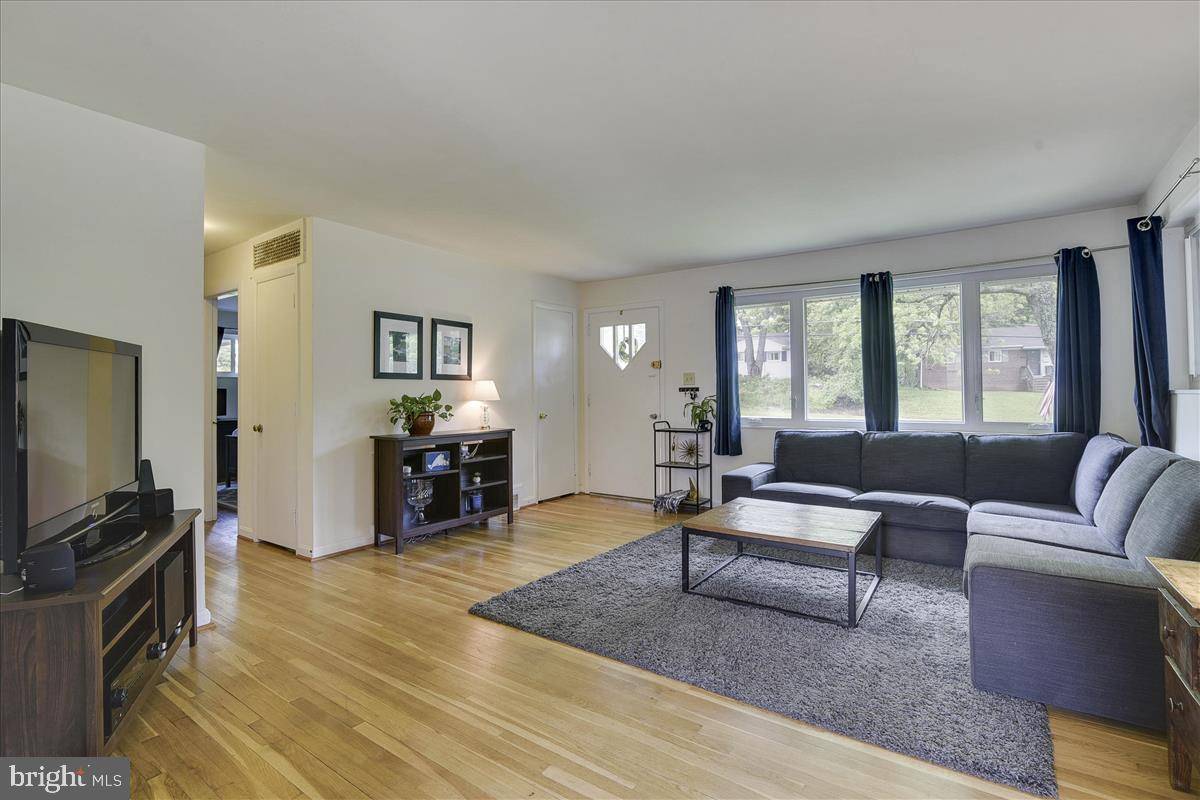 Falls Church, VA 22042,7315 MARC DR