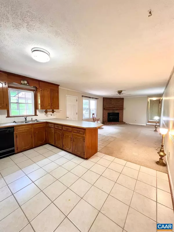 Monroe, VA 24574,166 MATOHE RD