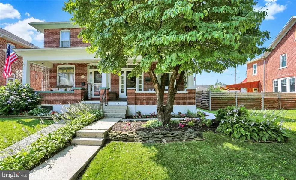110 E SMITH ST, Topton, PA 19562