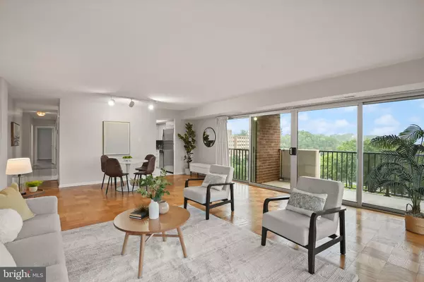 Arlington, VA 22202,1300 ARMY NAVY DR #722