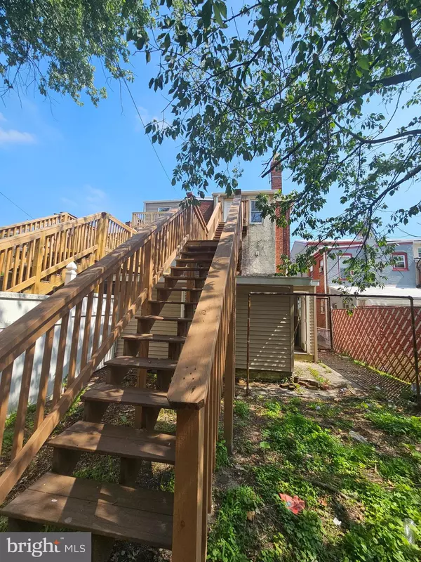 Chester, PA 19013,206 E 9TH ST