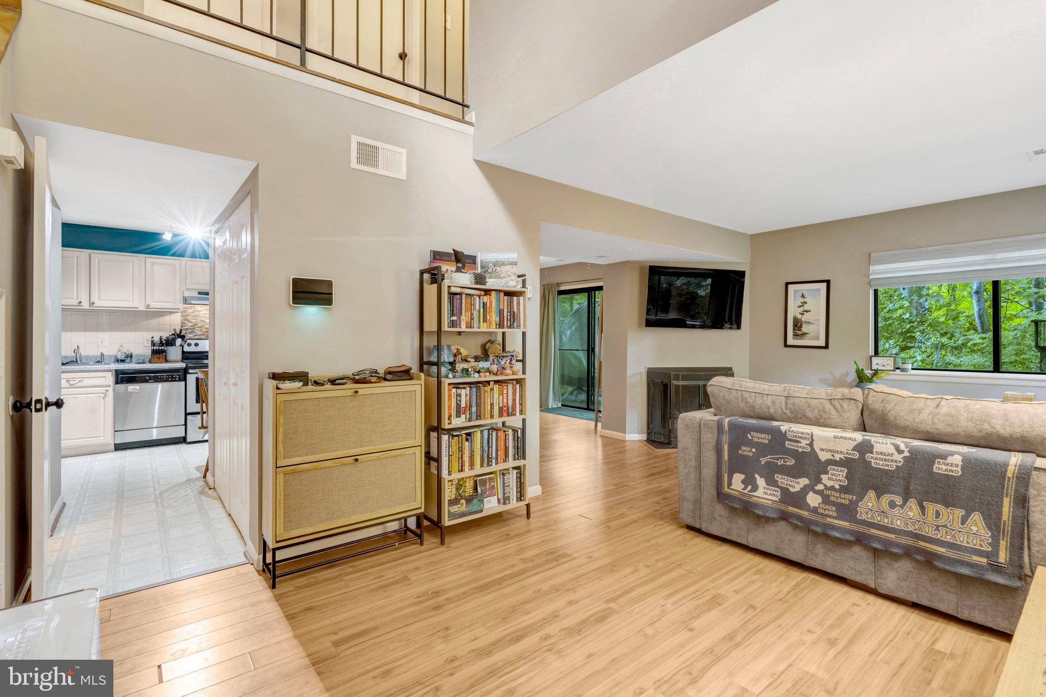 Burke, VA 22015,5602 SUMMER OAK WAY