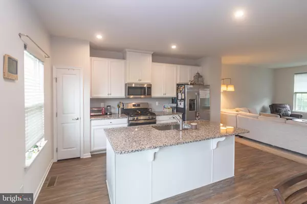 Cinnaminson, NJ 08077,121 NATHAN DR