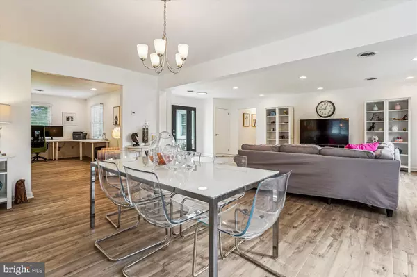 Woodbridge, VA 22193,14807 SPRIGGS RD