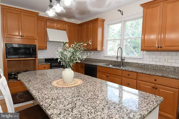 Columbus, NJ 08022,1 SUMMERHILL CT
